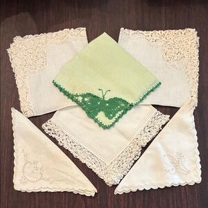 Elegant Lace Handkerchief Set